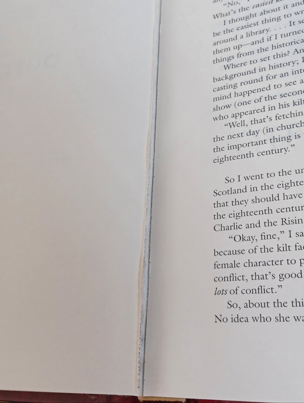 20TH ANNIVERSARY EDITION OUTLANDER A NOVEL BY DIANA GABALDON W/CD & BOOKMARK - Picture 7 of 14